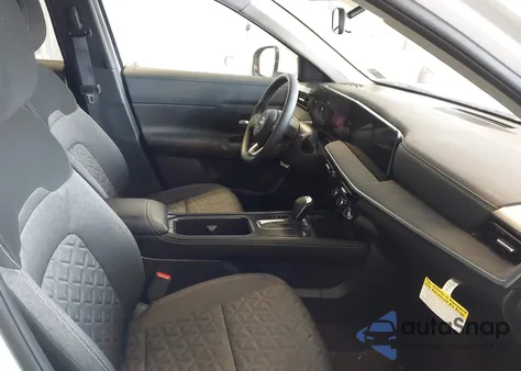 2025 Nissan Kicks Sv Intelligent Awd из США, поврежденный, VIN 3N8AP6CB0SL407990